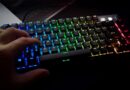 ASUS ROG Azoth Review – Tastatură de gaming pentru entuziaști